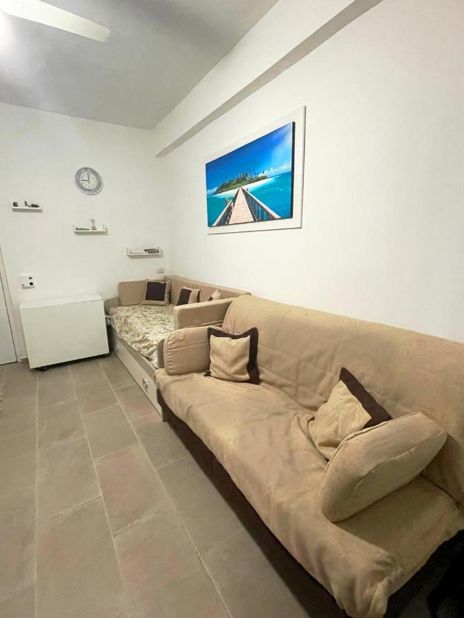 Casa Vacanza Giardini Naxos Taormina Miranaxos Exterior foto