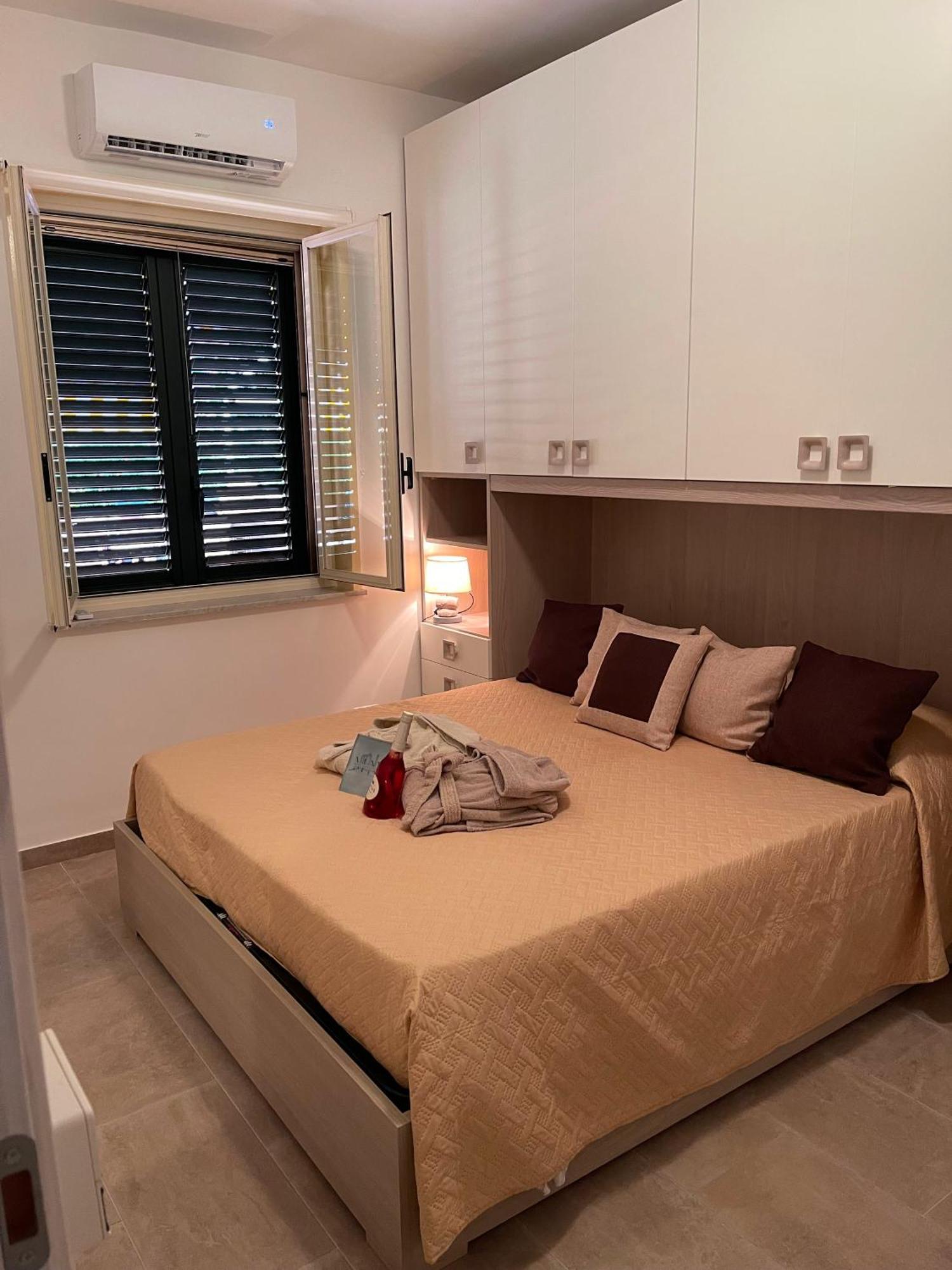 Casa Vacanza Giardini Naxos Taormina Miranaxos Exterior foto